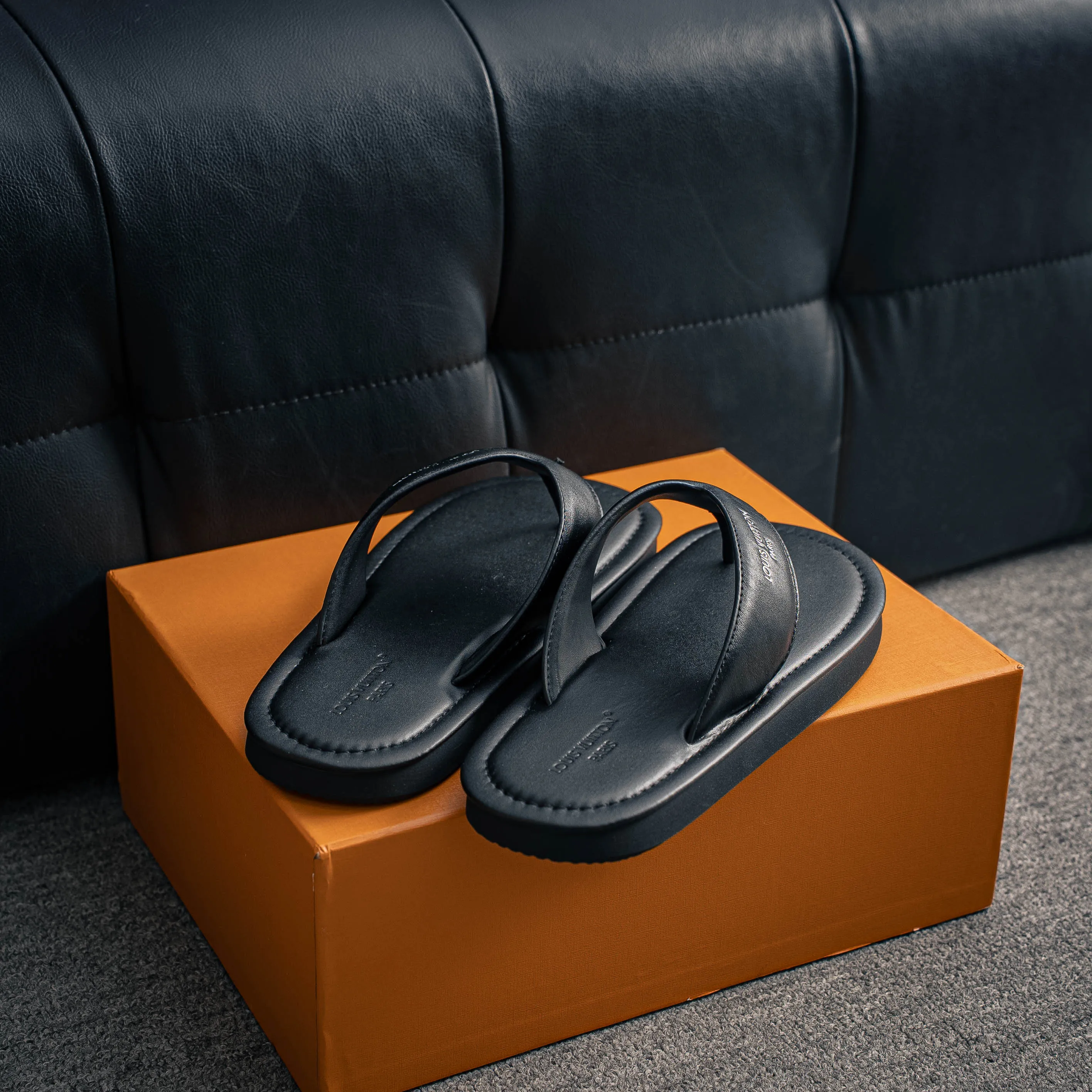 # LOUIS VUITTON ｜ 2026ss LOUIS VUITTON Venice Cowhide Leather Shoes Shoes Sandals 。 Cowhide Leather ，Shoes